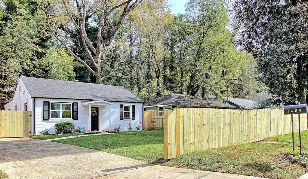 West End Bungalow Perfect To Work, Play, & Escape Atlanta Kültér fotó